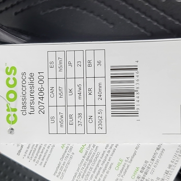 Crocs  Classic Fursure Pom Slides Wmn sz 7 - Picture 6 of 7